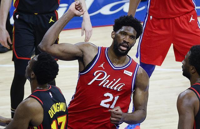 开云体育入口-恩比德复出仍遭开门黑 76人半决赛之路难言轻松