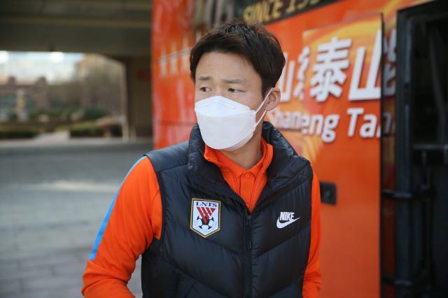 开云体育APP下载-冷冬！2021中超冬窗支出仅2381万欧 4年前达4亿欧